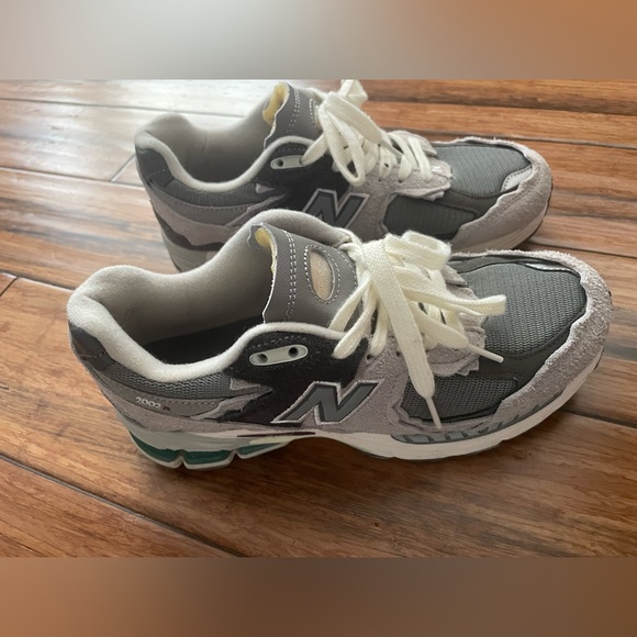 New Balance 2002R - Picture 7 of 11